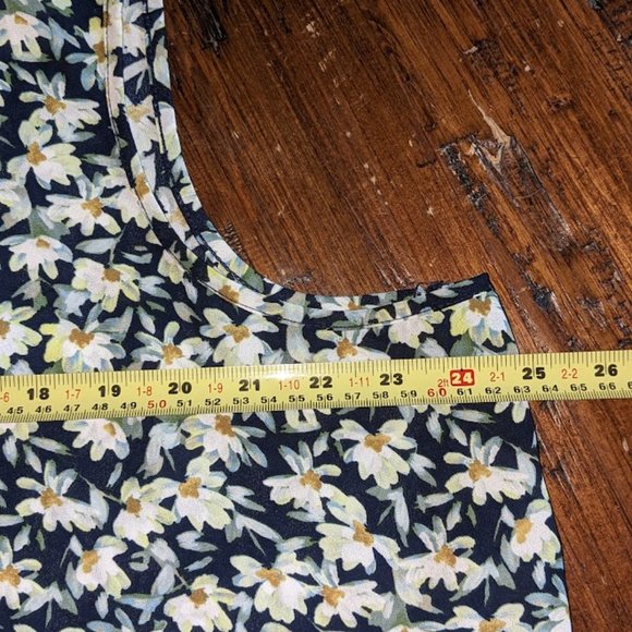 Spense Daisy Print Tunic Tank 2X - Picture 4 of 8